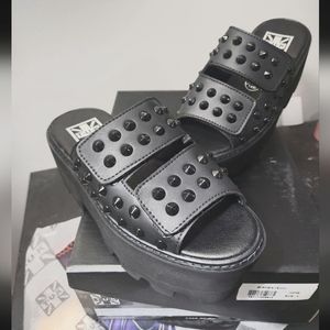 T.U.K. Spike/stud creeps